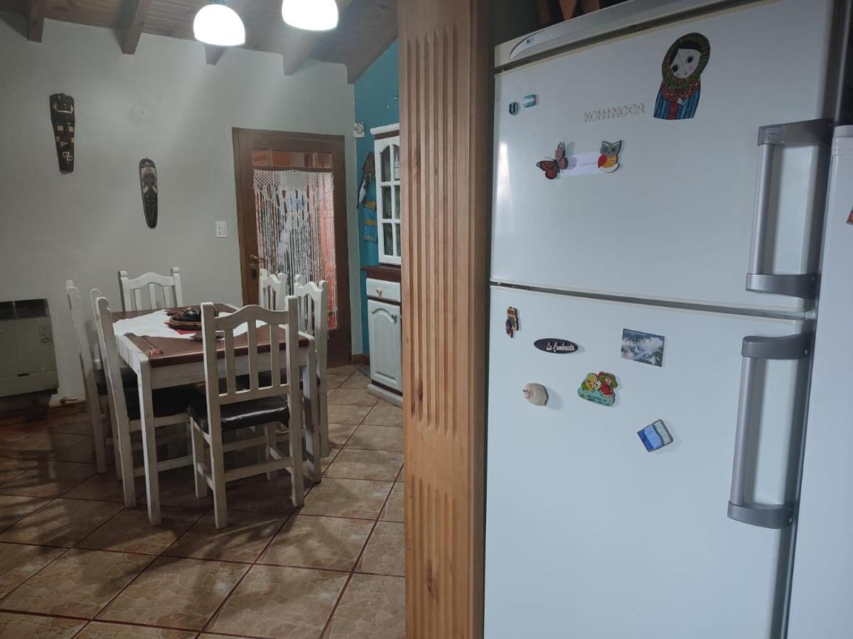 Alem Casa De Familia Hotel Ushuaia Kültér fotó